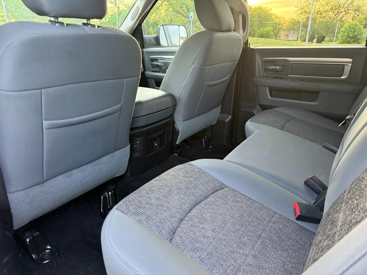 RAM 2500 SLT Crew Cab SWB 2WD 2016