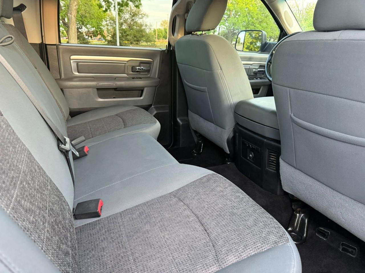 RAM 2500 SLT Crew Cab SWB 2WD 2016