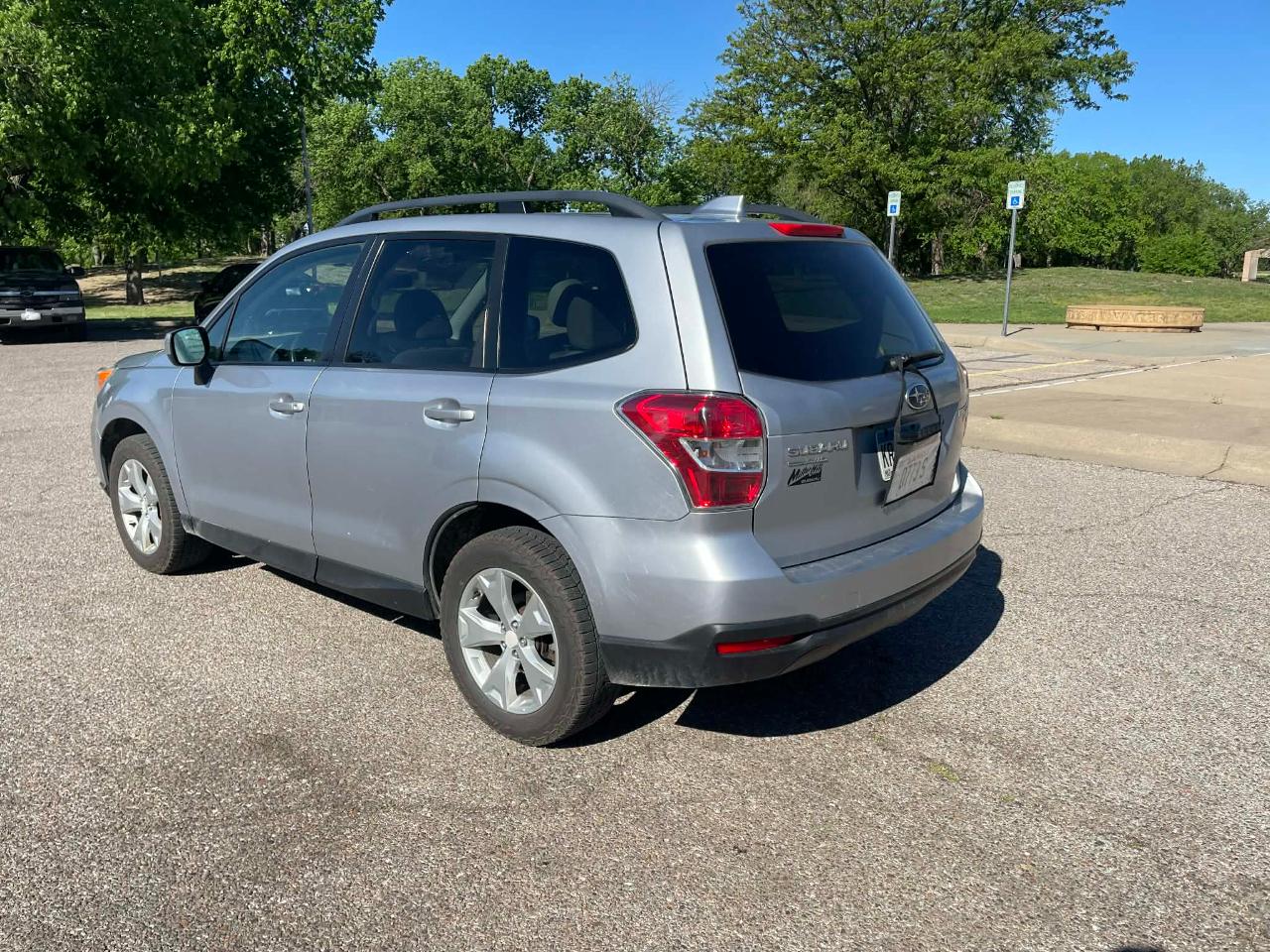 Subaru Forester 2.5i Premium PZEV CVT 2016