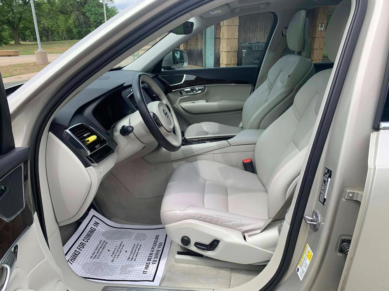 Volvo XC90 T6 Momentum AWD 2016