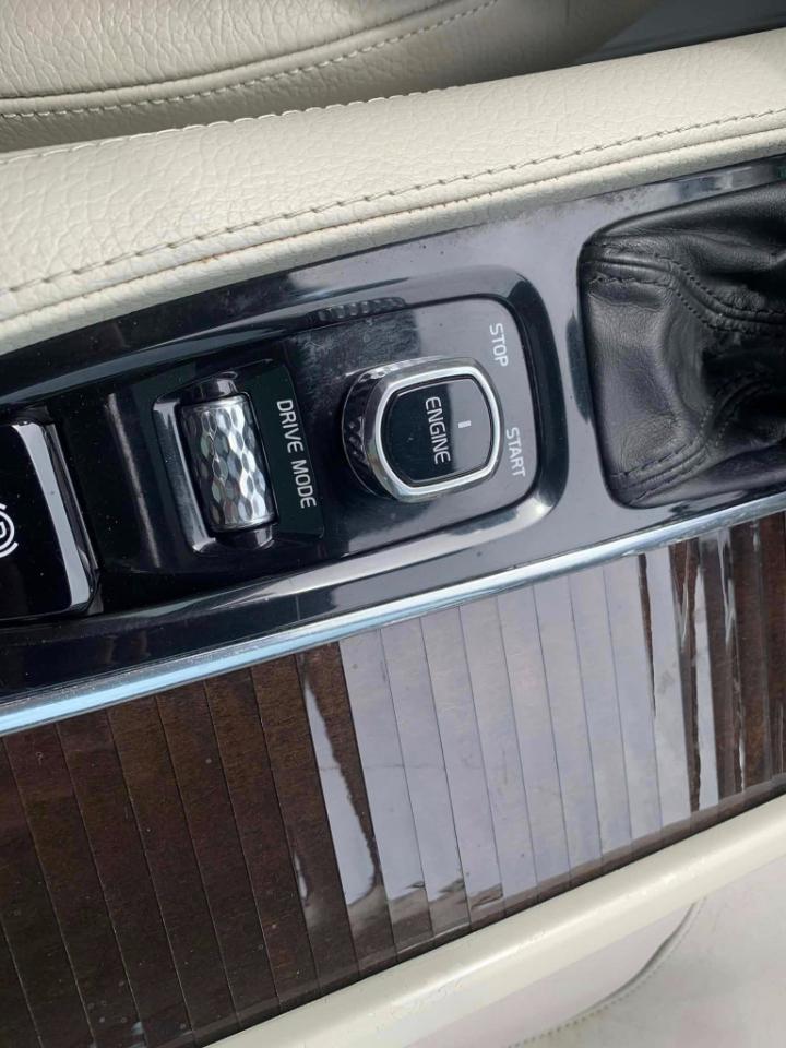 Volvo XC90 T6 Momentum AWD 2016