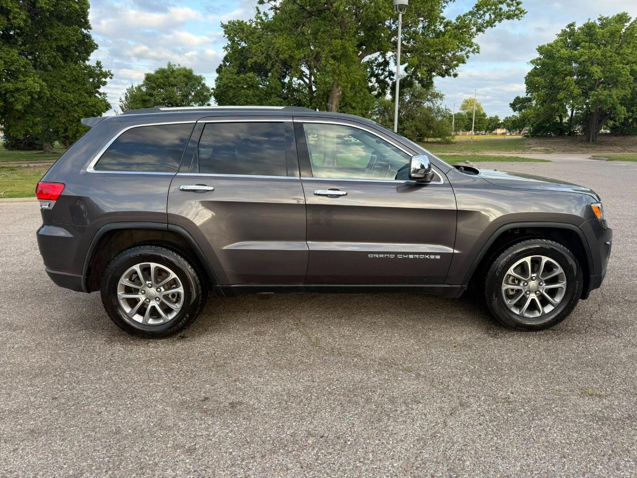 Jeep Grand Cherokee Limited 2WD 2015