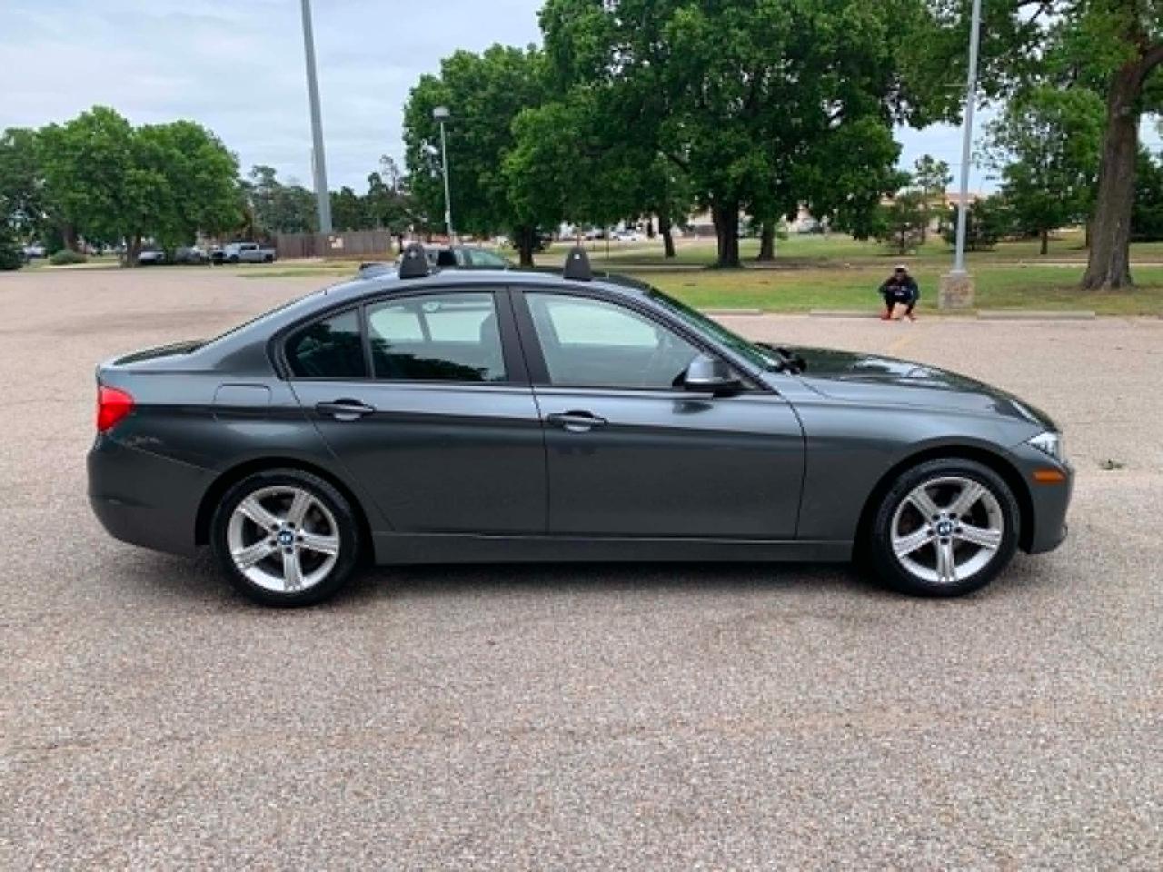 BMW 3-Series 328i xDrive Sedan 2013
