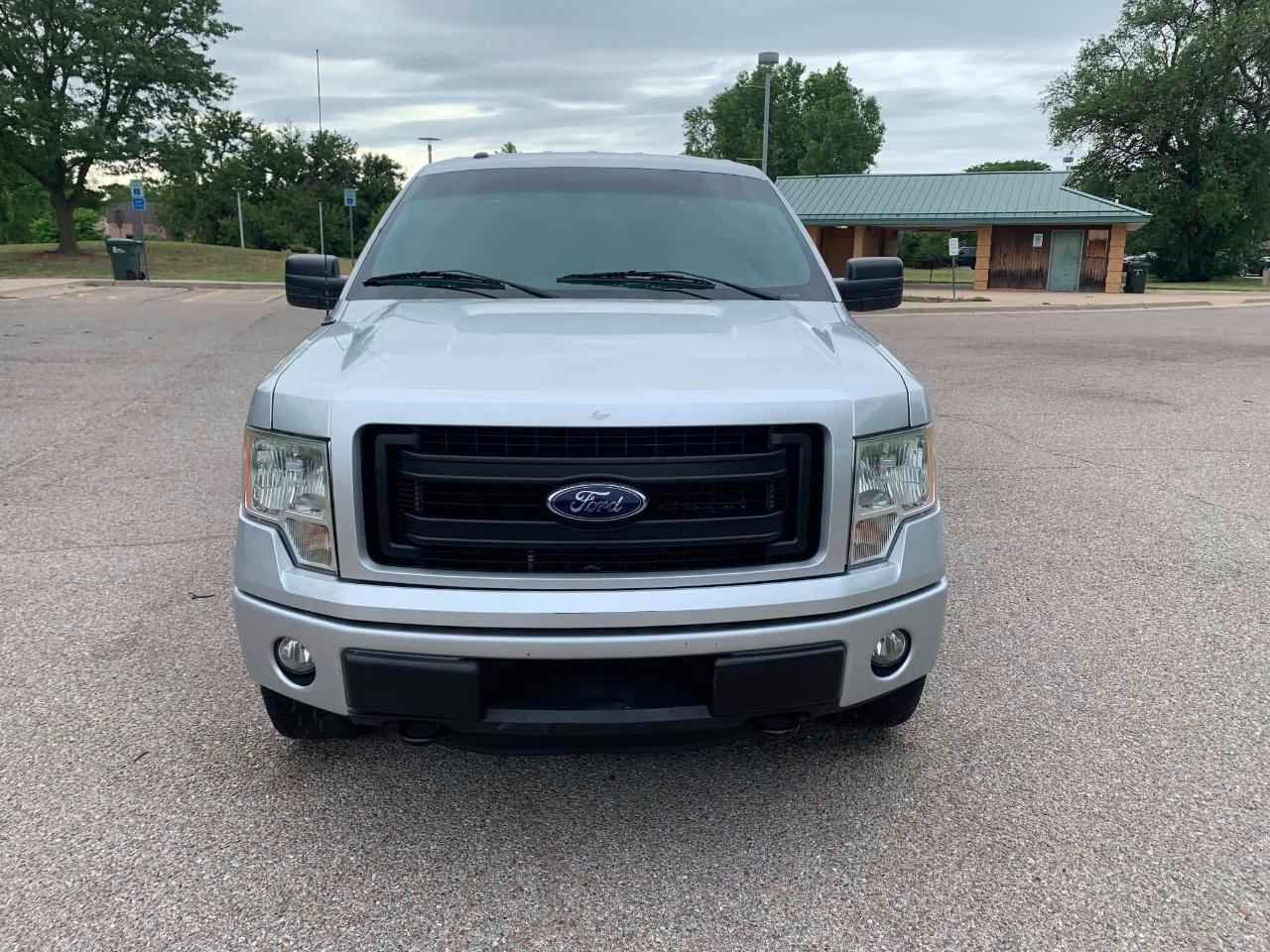 Ford F-150 XLT SuperCab 8-ft. Bed 4WD 2013