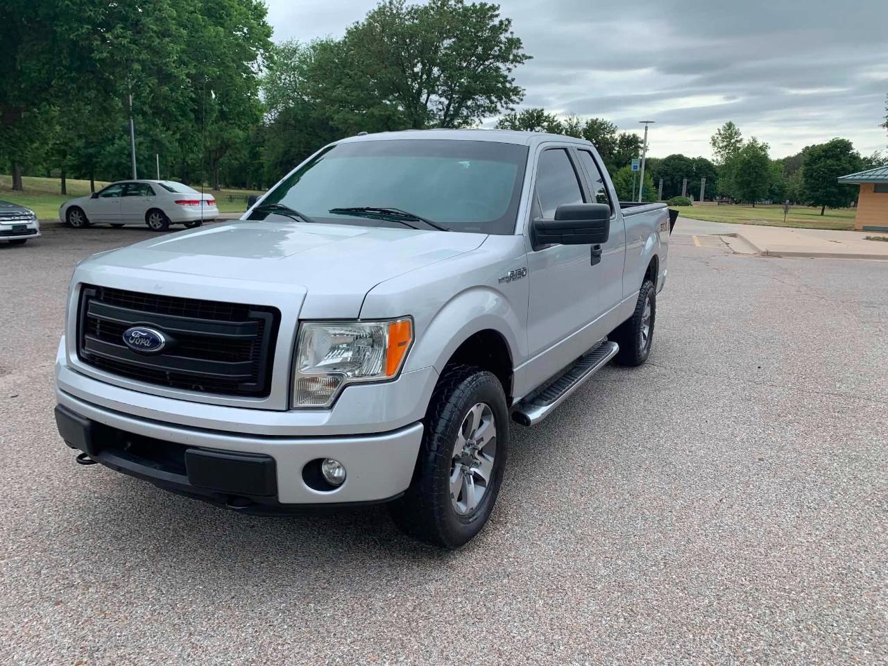 Ford F-150 XLT SuperCab 8-ft. Bed 4WD 2013