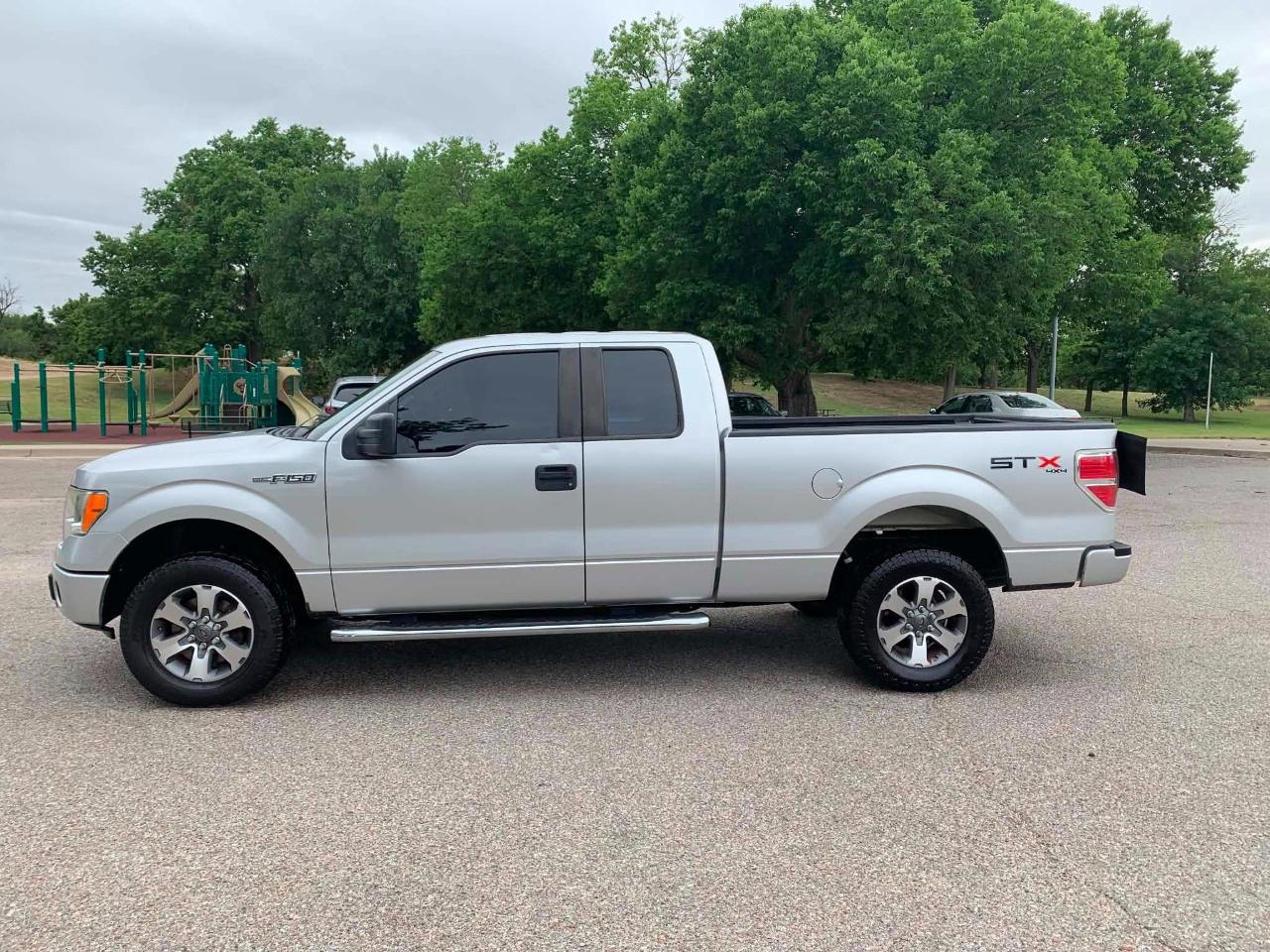 Ford F-150 XLT SuperCab 8-ft. Bed 4WD 2013