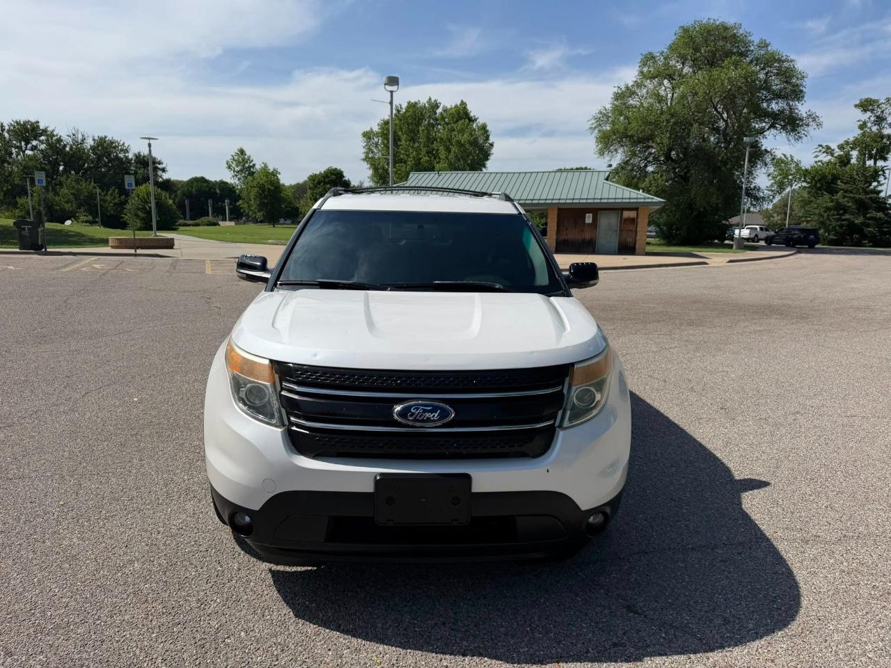Ford Explorer XLT FWD 2011