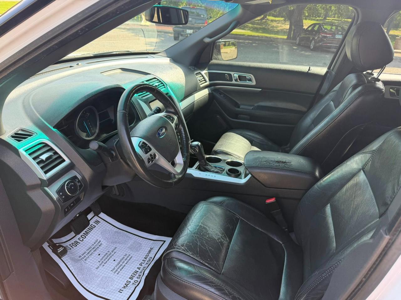 Ford Explorer XLT FWD 2011