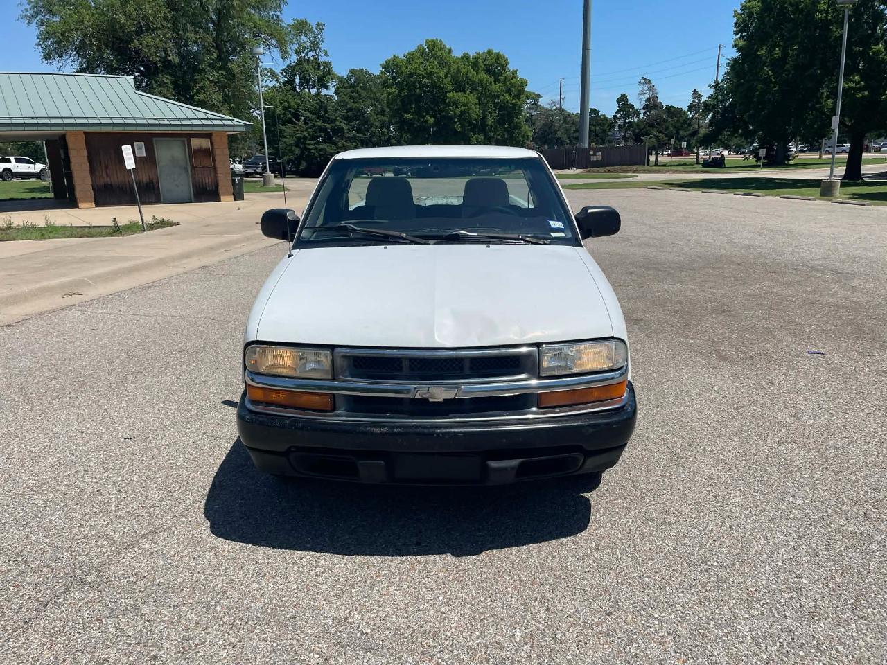 Chevrolet S10 Pickup 2WD 2001