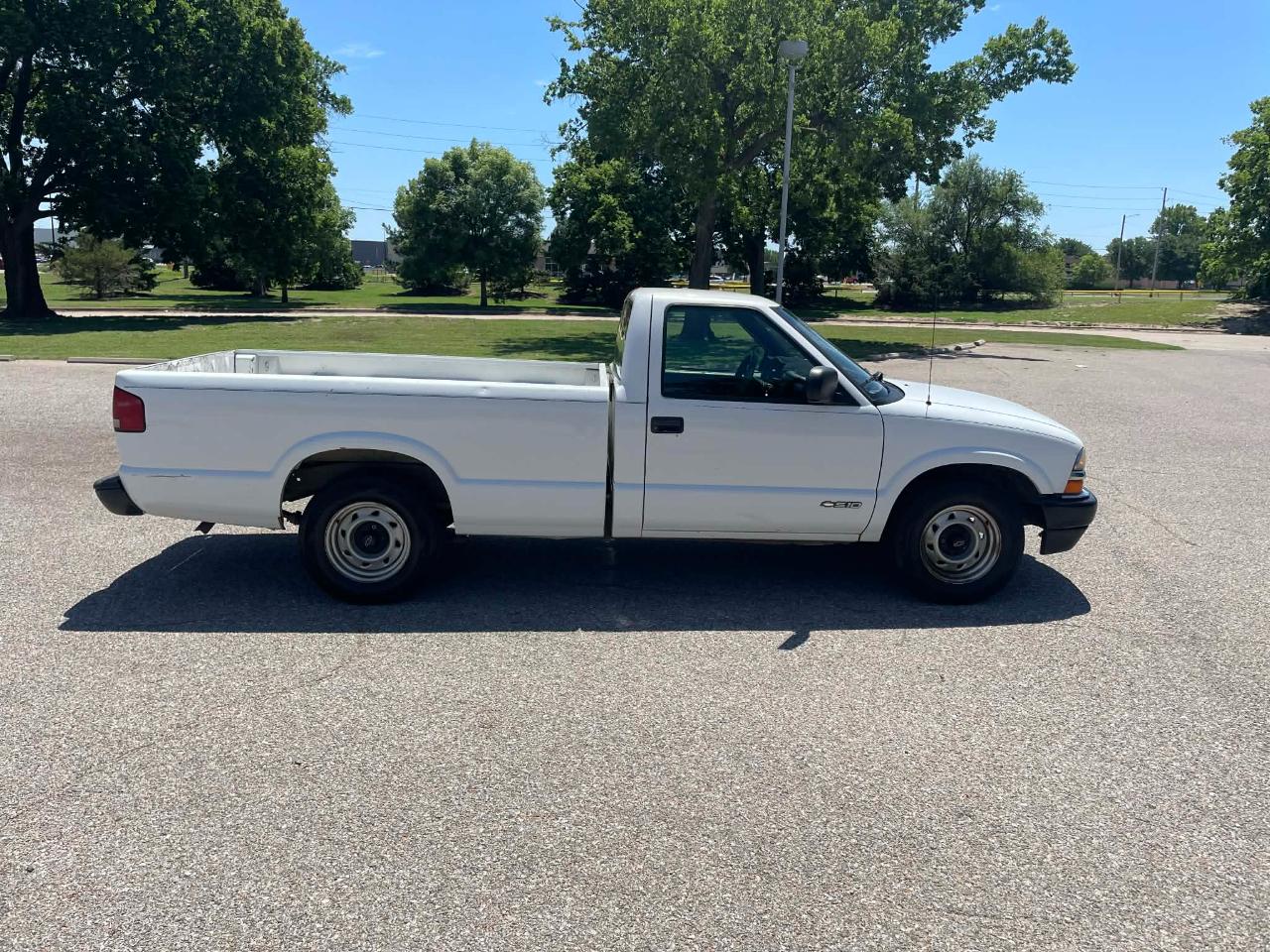 Chevrolet S10 Pickup 2WD 2001