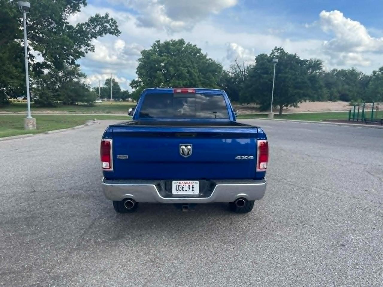 RAM 1500 Laramie Crew Cab SWB 4WD 2016
