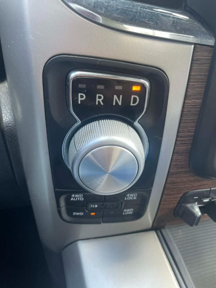 RAM 1500 Laramie Crew Cab SWB 4WD 2016