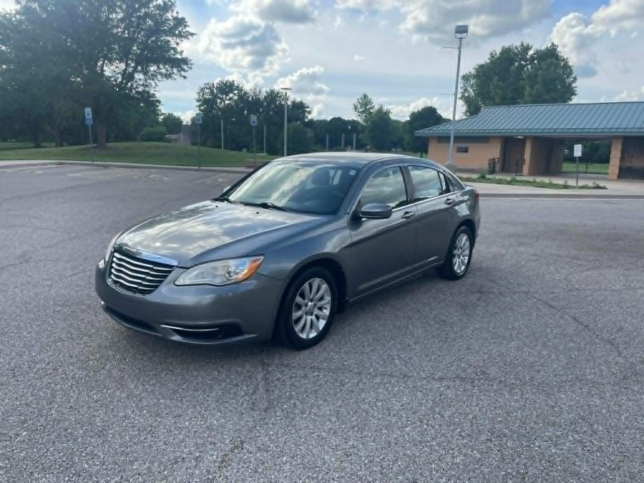 Chrysler 200 Touring 2012