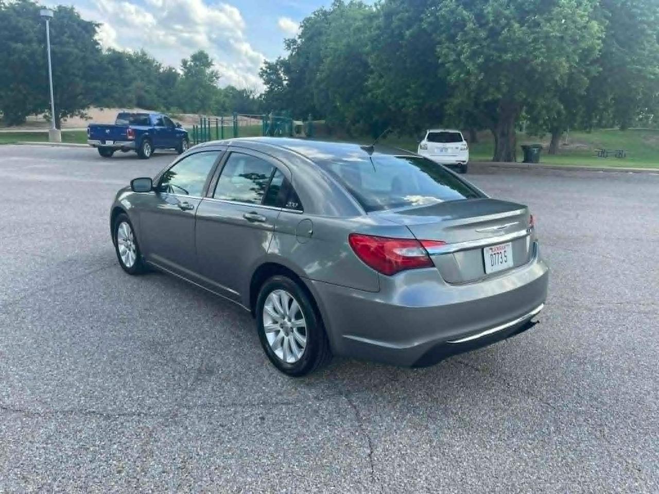 Chrysler 200 Touring 2012
