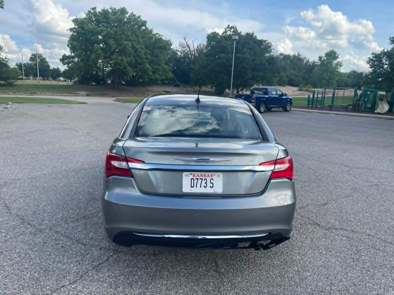 Chrysler 200 Touring 2012