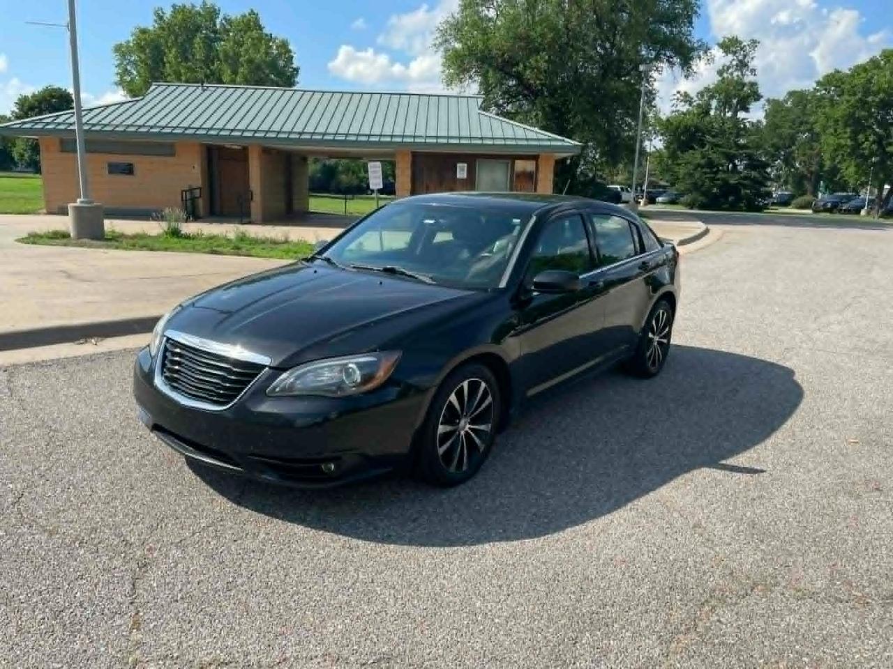 Chrysler 200 S 2011
