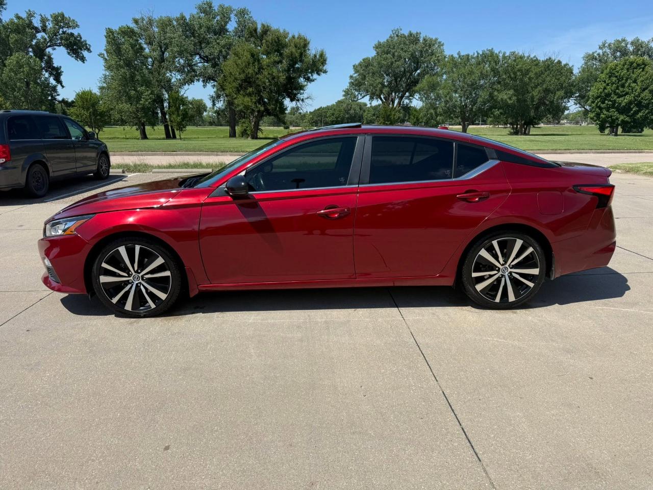 Nissan Altima VC-T SR 2020
