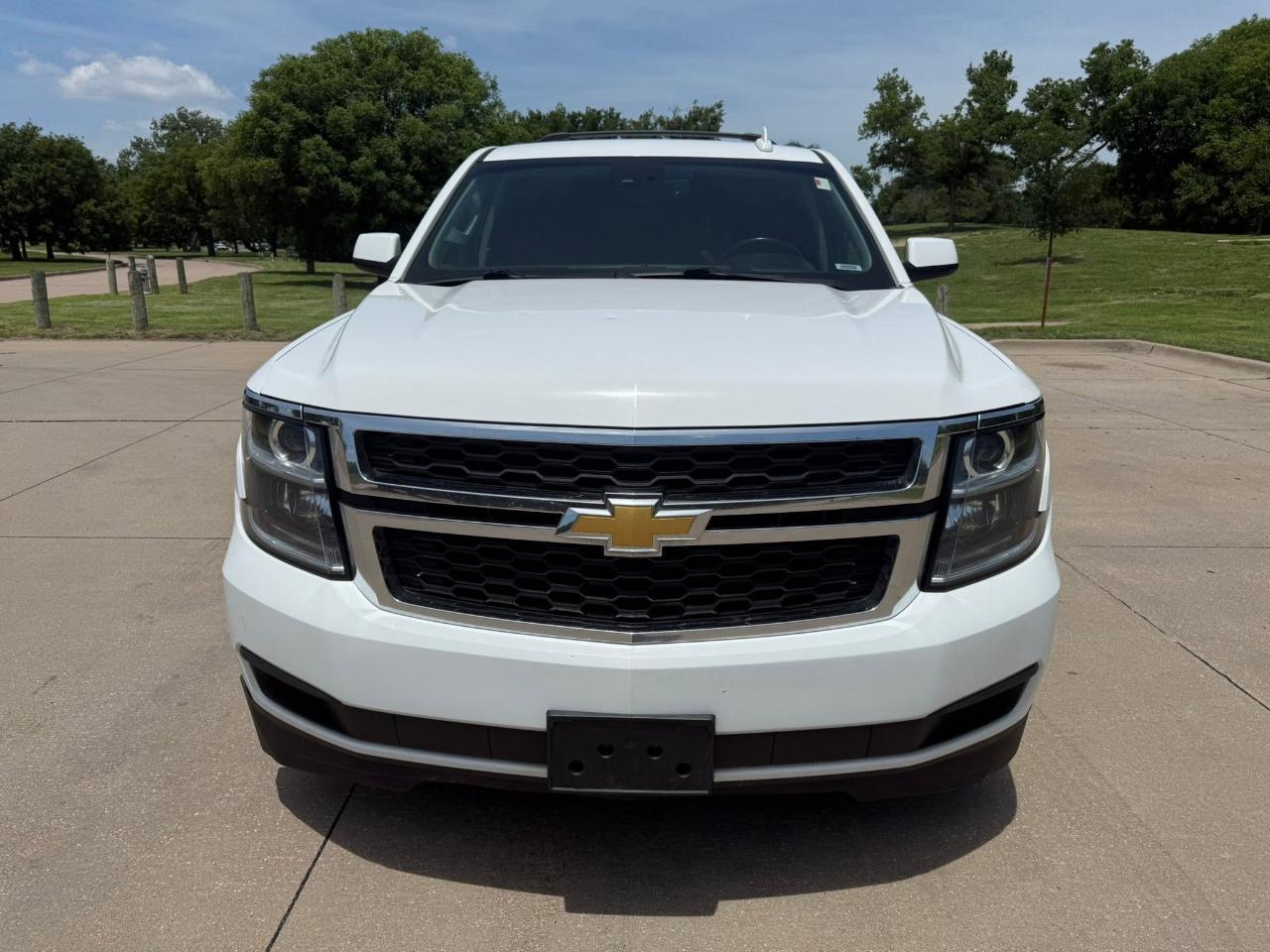 Chevrolet Suburban LT 1500 4WD 2015