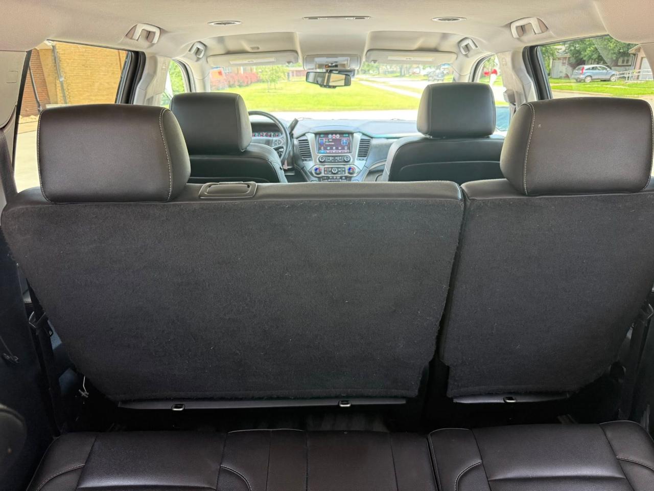 Chevrolet Suburban LT 1500 4WD 2015