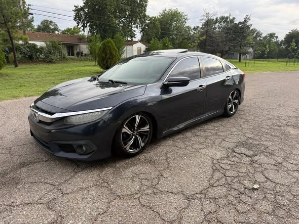 Honda Civic Touring Sedan CVT 2016
