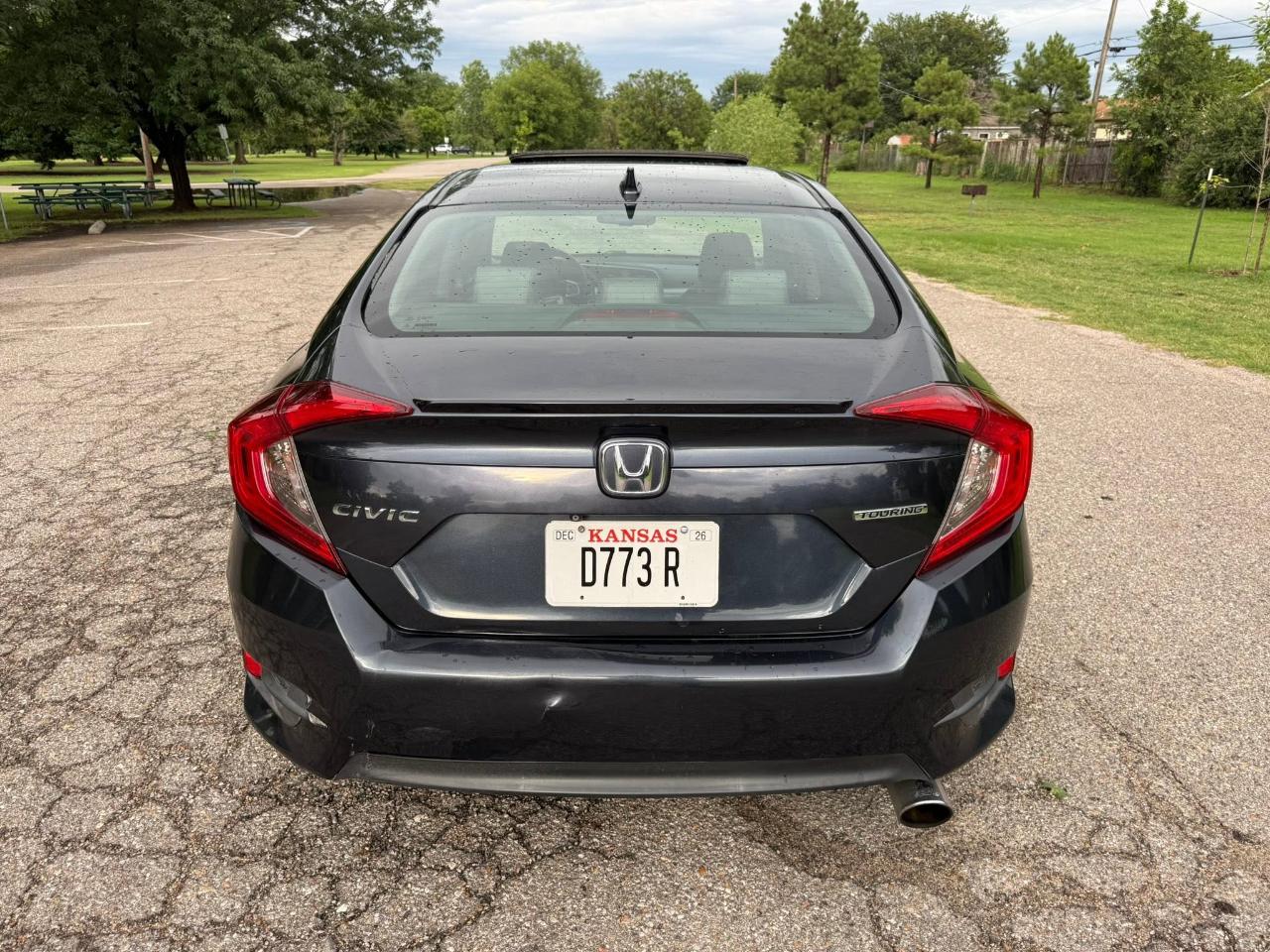 Honda Civic Touring Sedan CVT 2016
