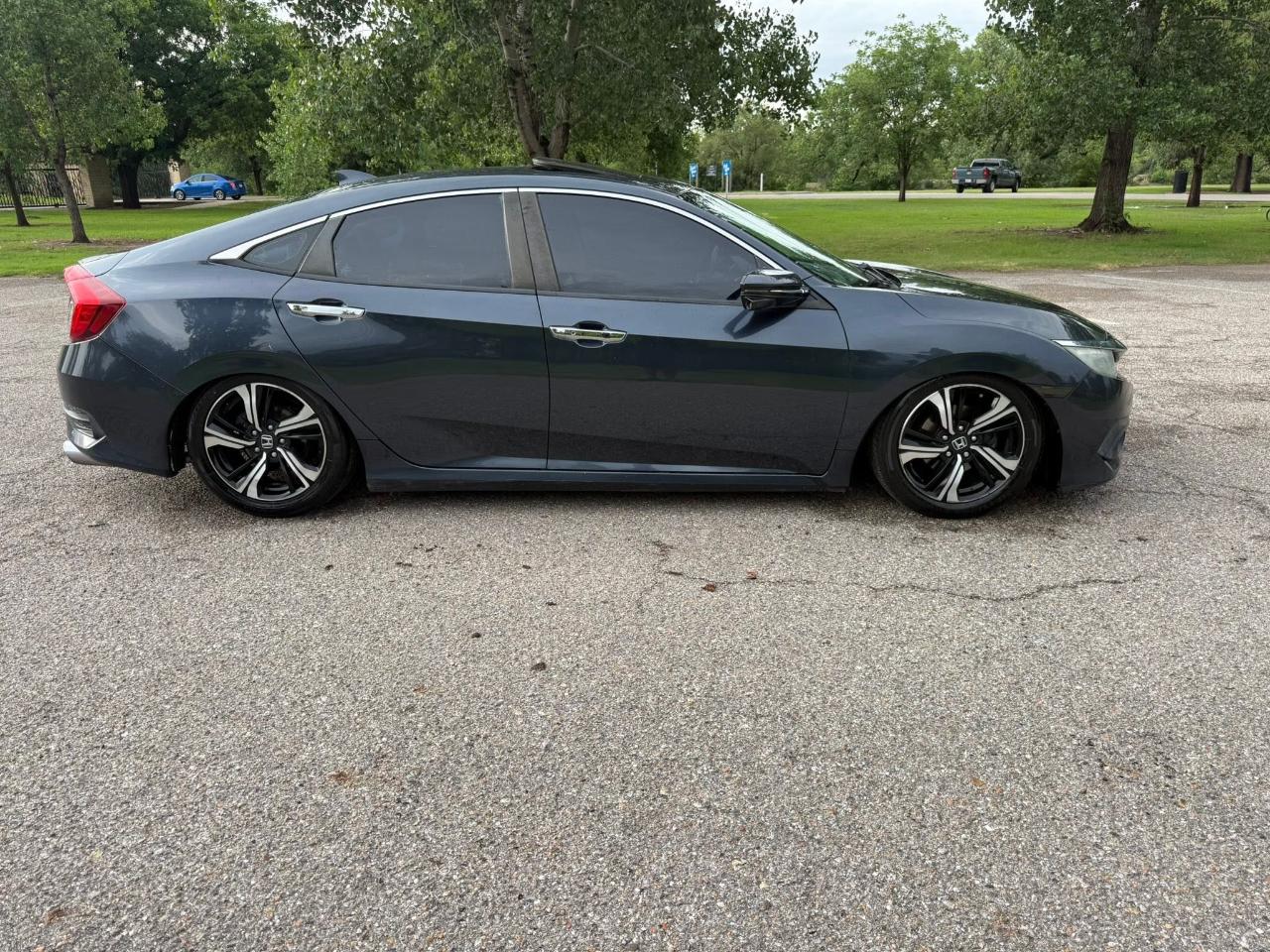Honda Civic Touring Sedan CVT 2016