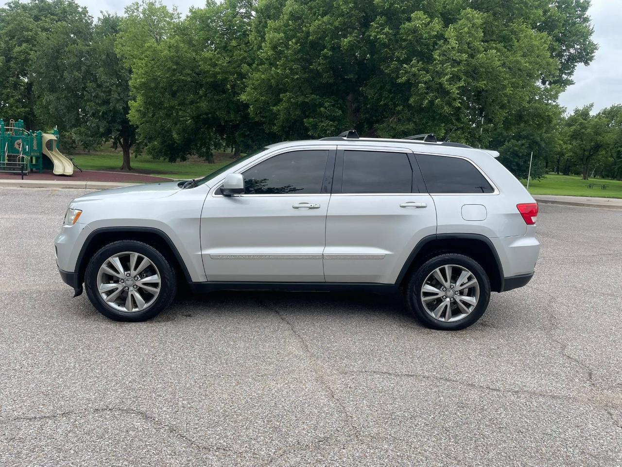 Jeep Grand Cherokee Laredo 4WD 2013