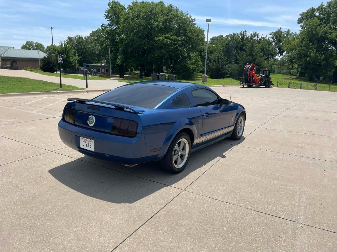 Ford Mustang V6 Standard Coupe 2006