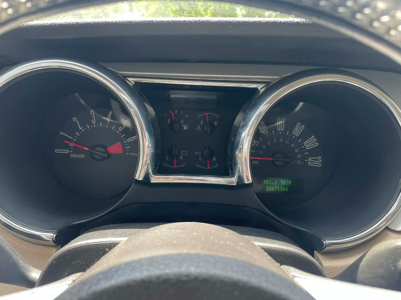 Ford Mustang V6 Standard Coupe 2006
