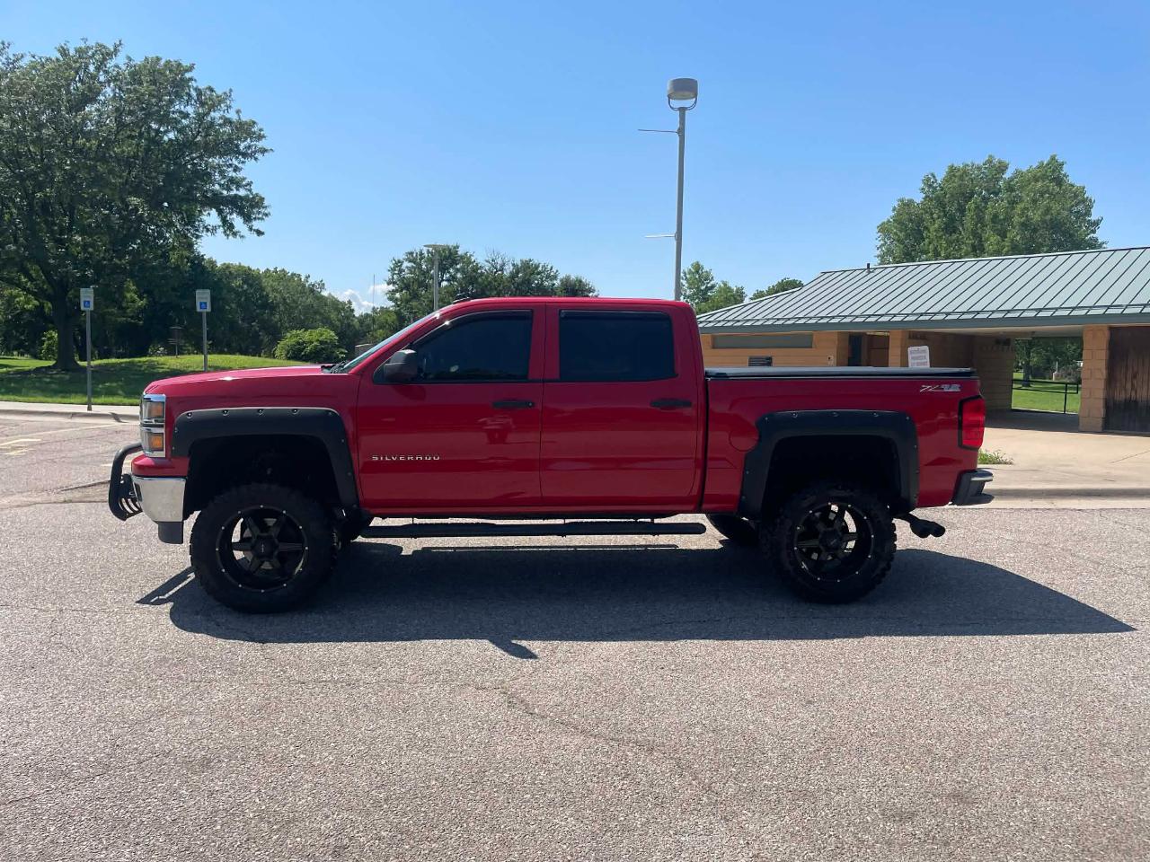 Chevrolet Silverado 1500 2LT Crew Cab Long Box 4WD 2014