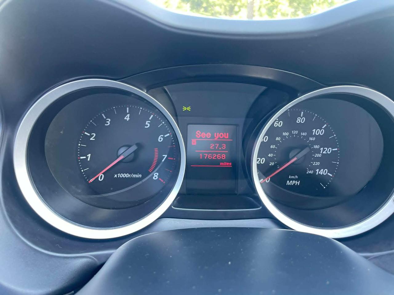 Mitsubishi Lancer ES 2011