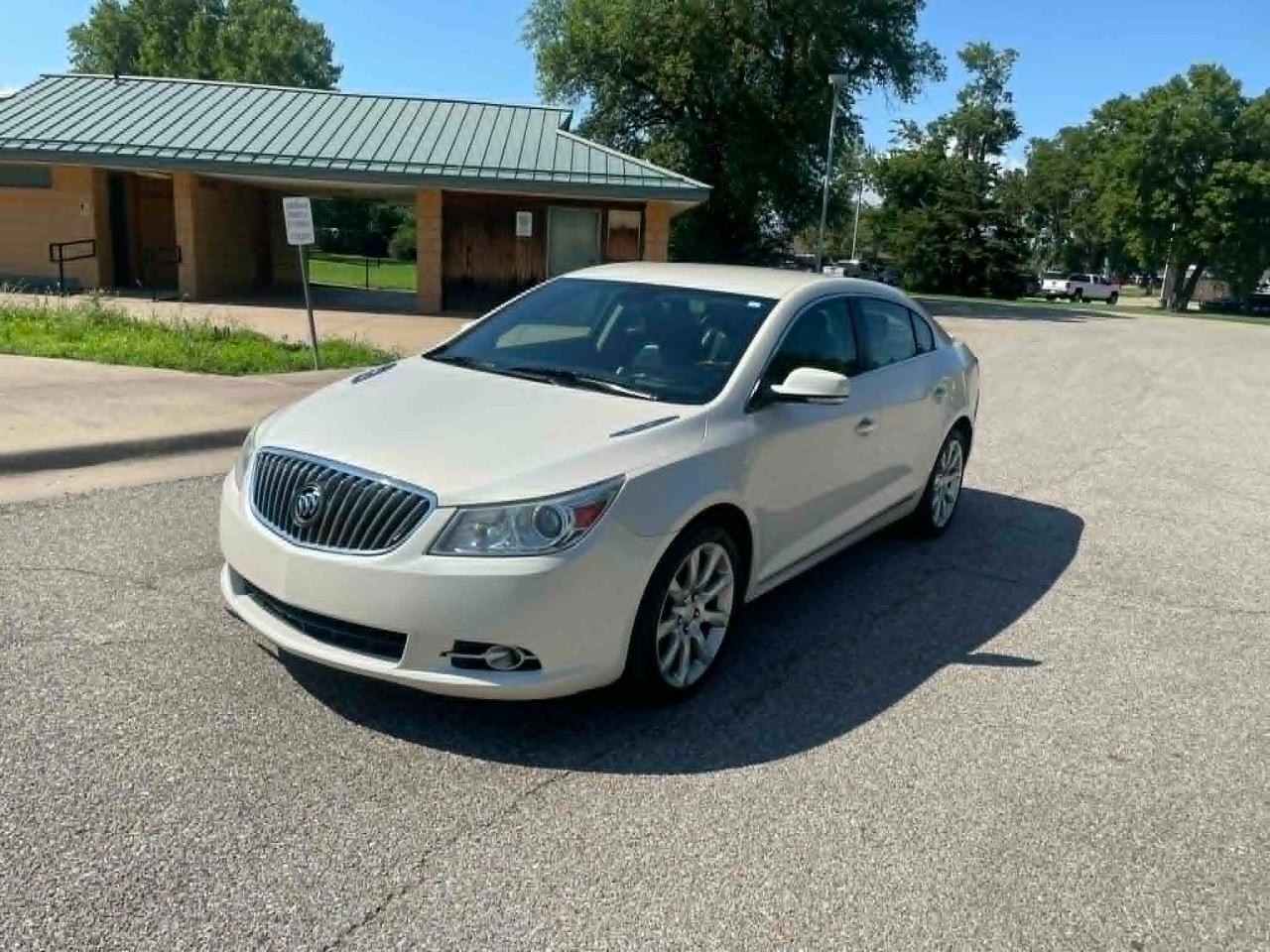Buick LaCrosse Touring 2013