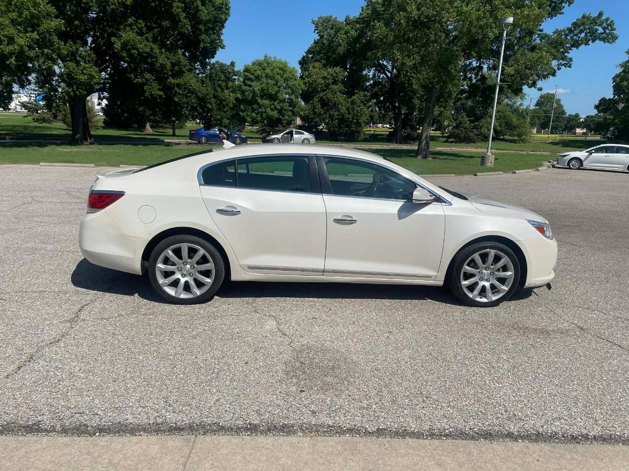 Buick LaCrosse Touring 2013