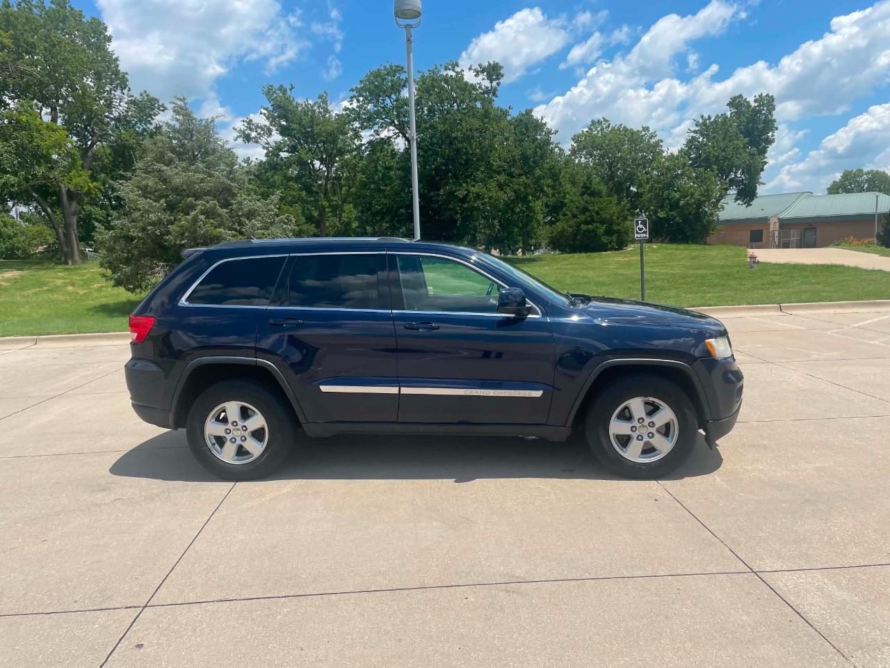 Jeep Grand Cherokee Laredo 4WD 2013