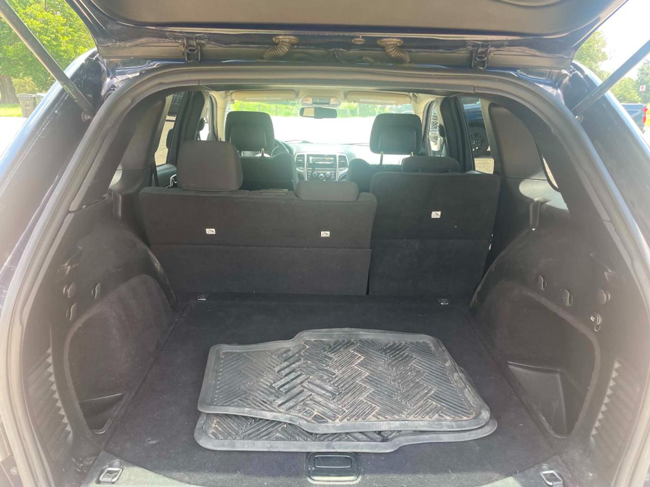 Jeep Grand Cherokee Laredo 4WD 2013
