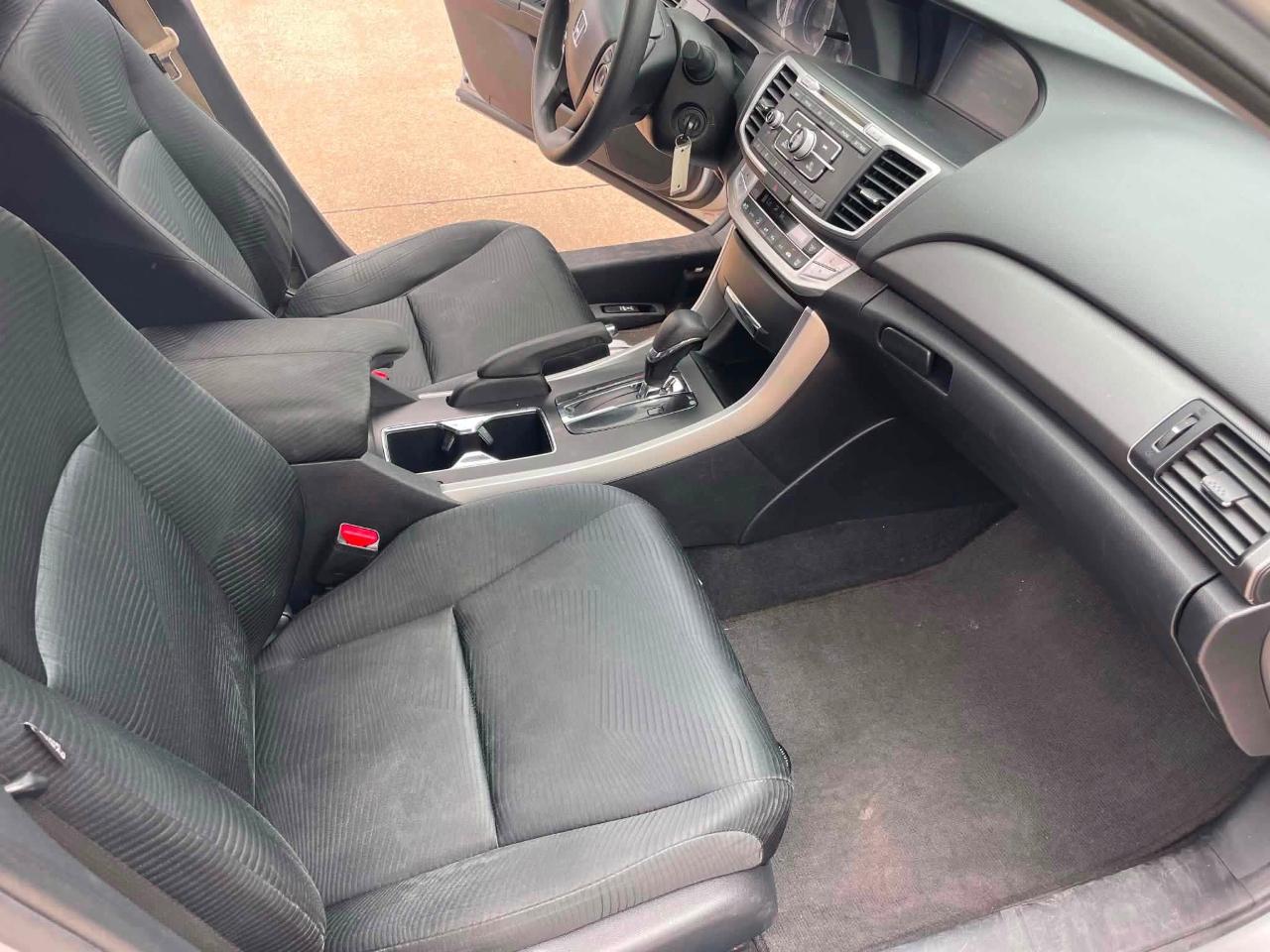 Honda Accord LX Sedan CVT 2014