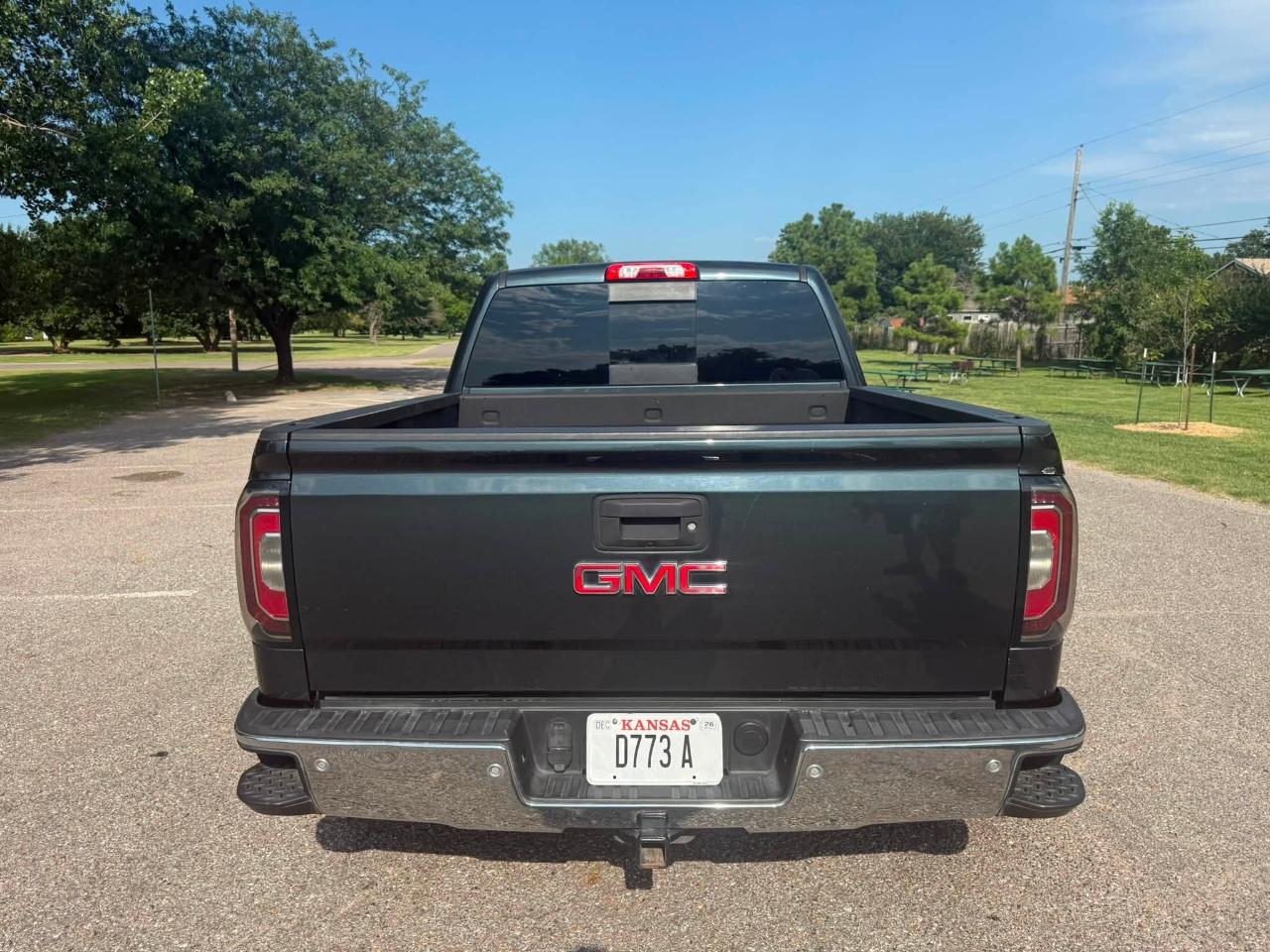 GMC Sierra 1500 SLT Crew Cab Long Box 4WD 2017