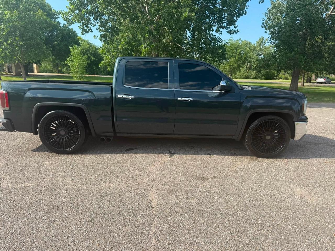 GMC Sierra 1500 SLT Crew Cab Long Box 4WD 2017