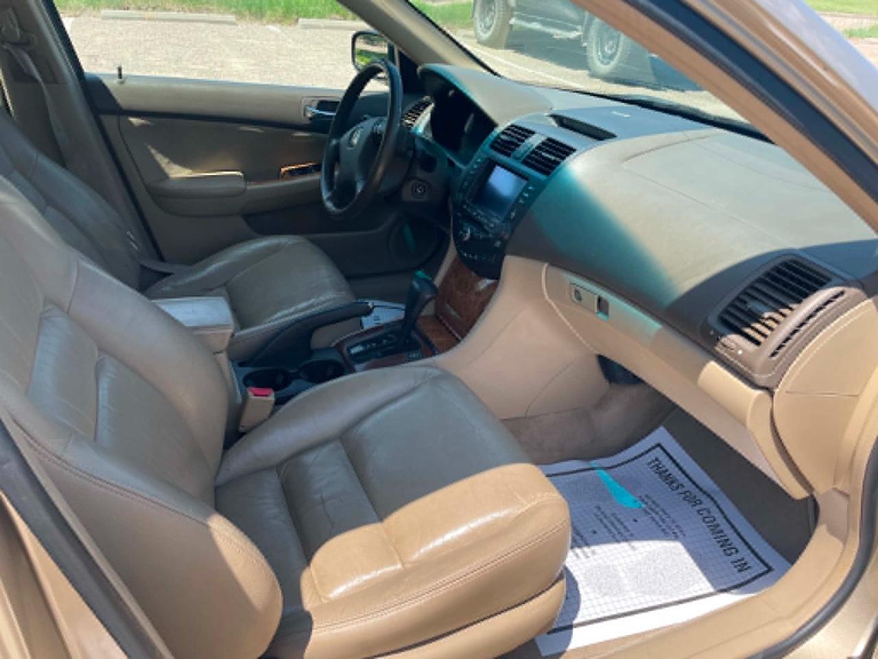 Honda Accord EX-L Sedan AT with Navigation System 2003