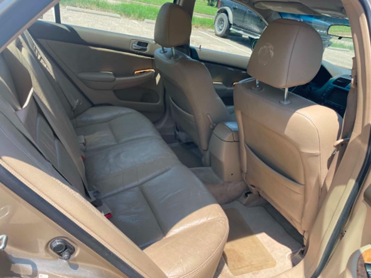 Honda Accord EX-L Sedan AT with Navigation System 2003