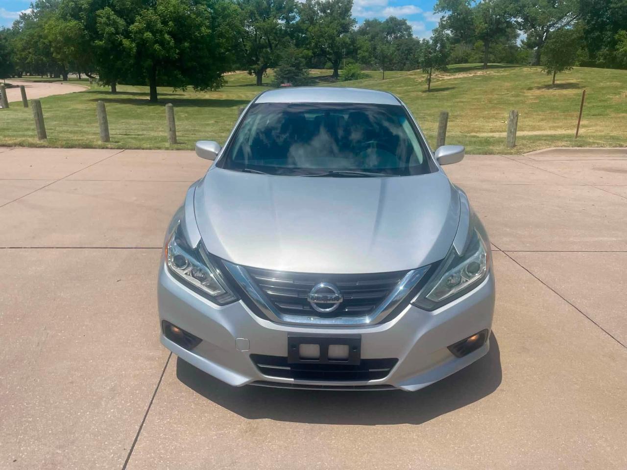 Nissan Altima 2.5 SV 2018