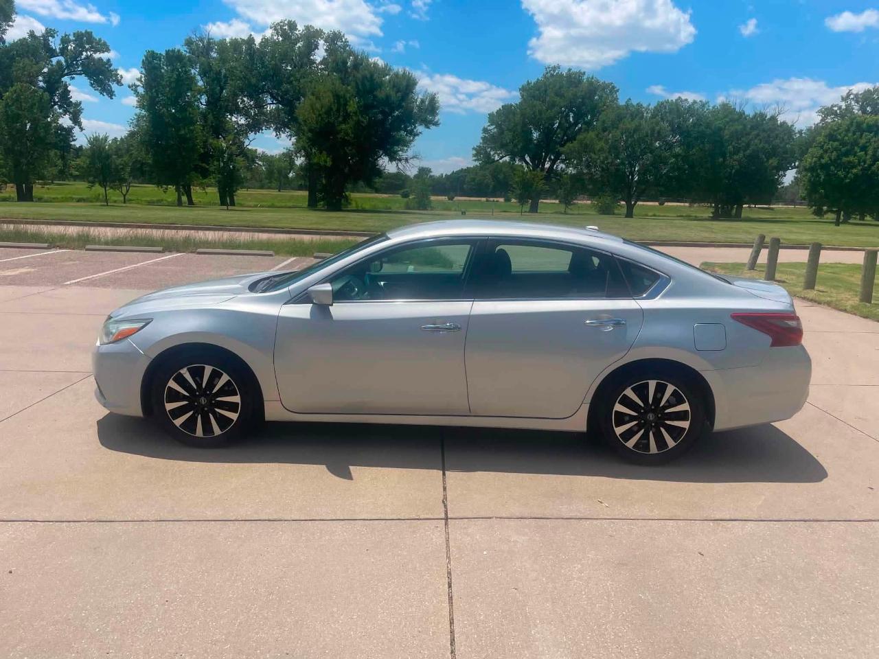 Nissan Altima 2.5 SV 2018