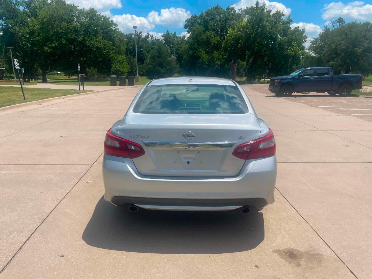 Nissan Altima 2.5 SV 2018