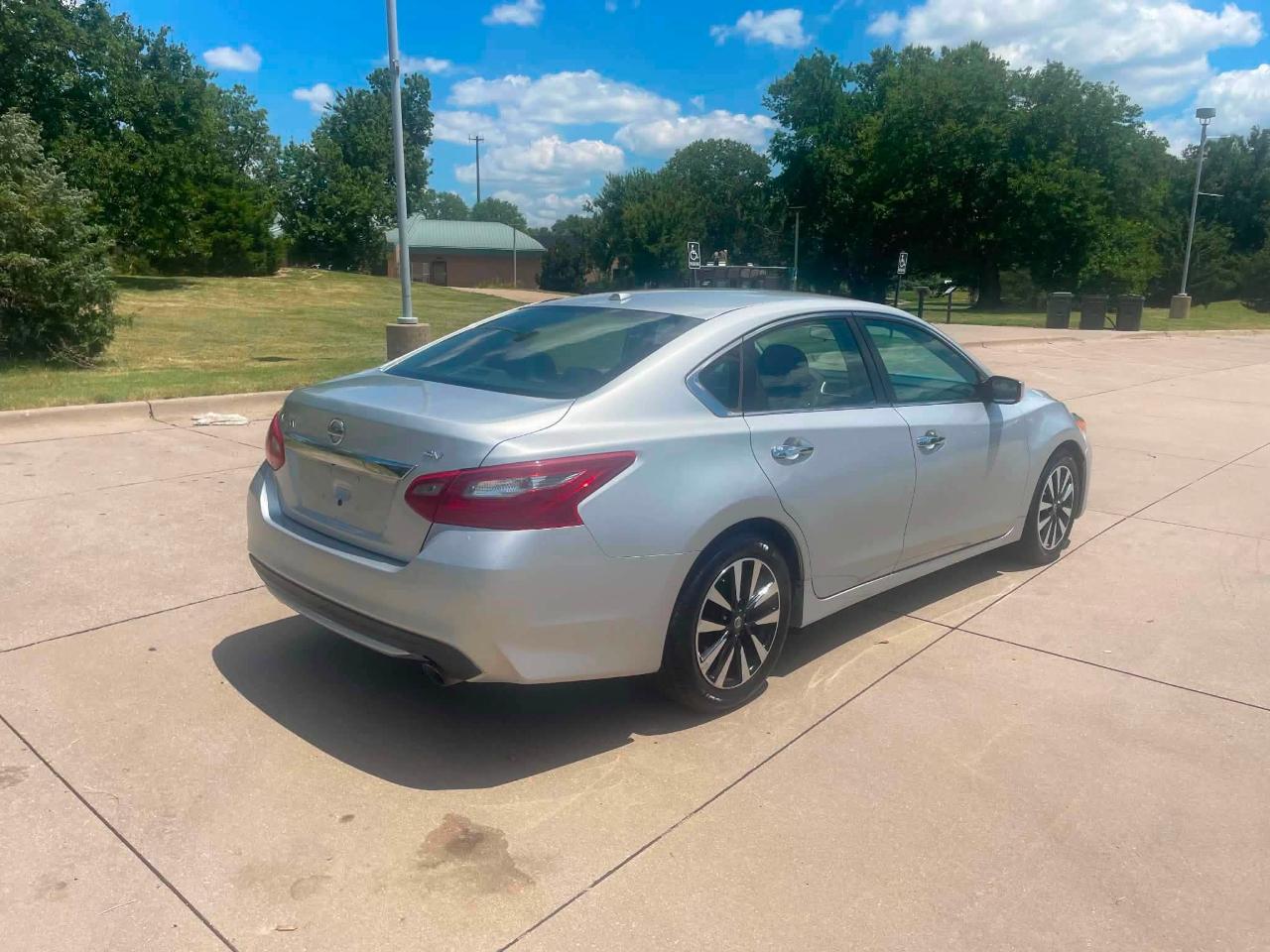 Nissan Altima 2.5 SV 2018
