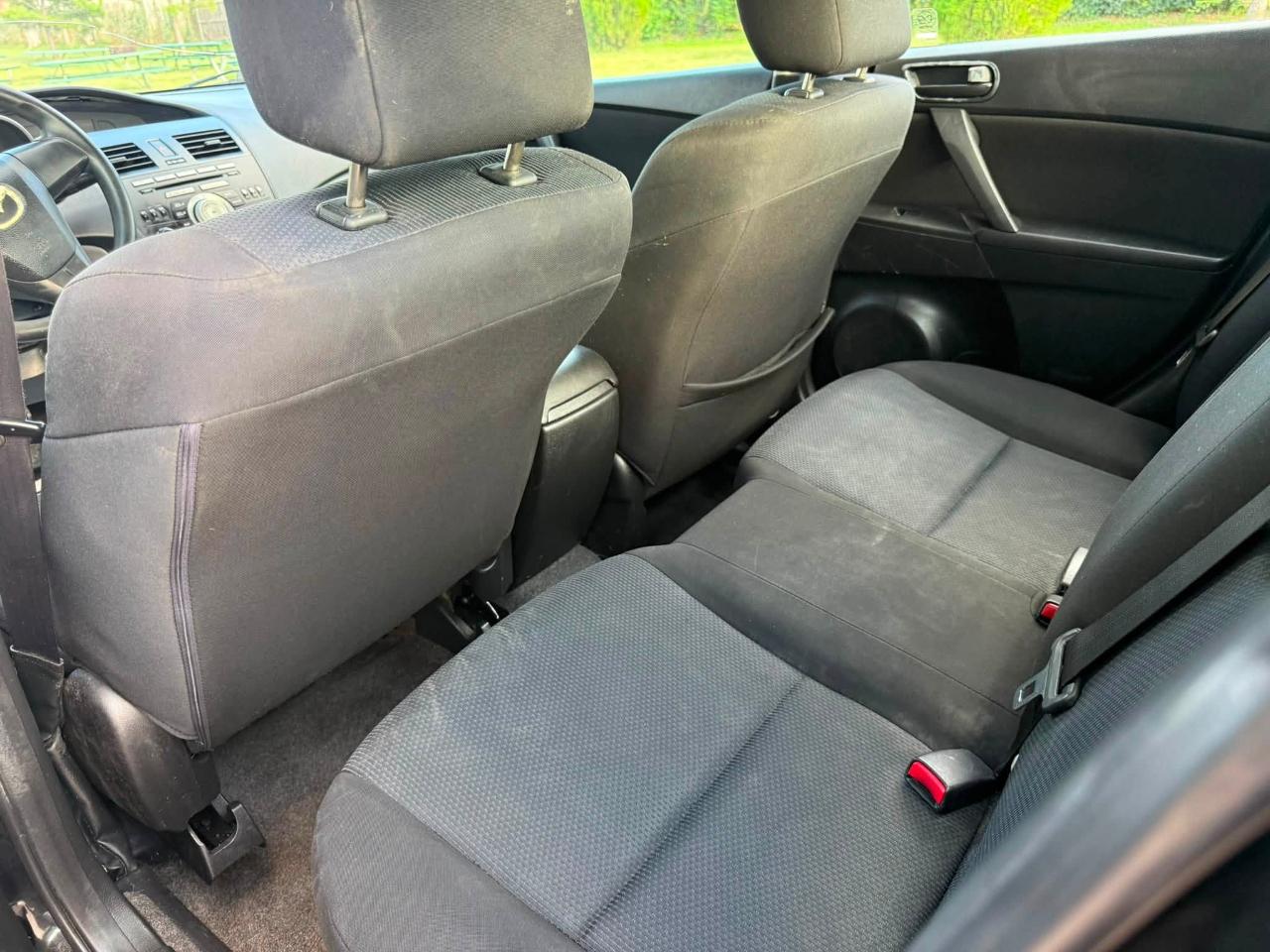 Mazda MAZDA3 i Sport 4-Door 2011