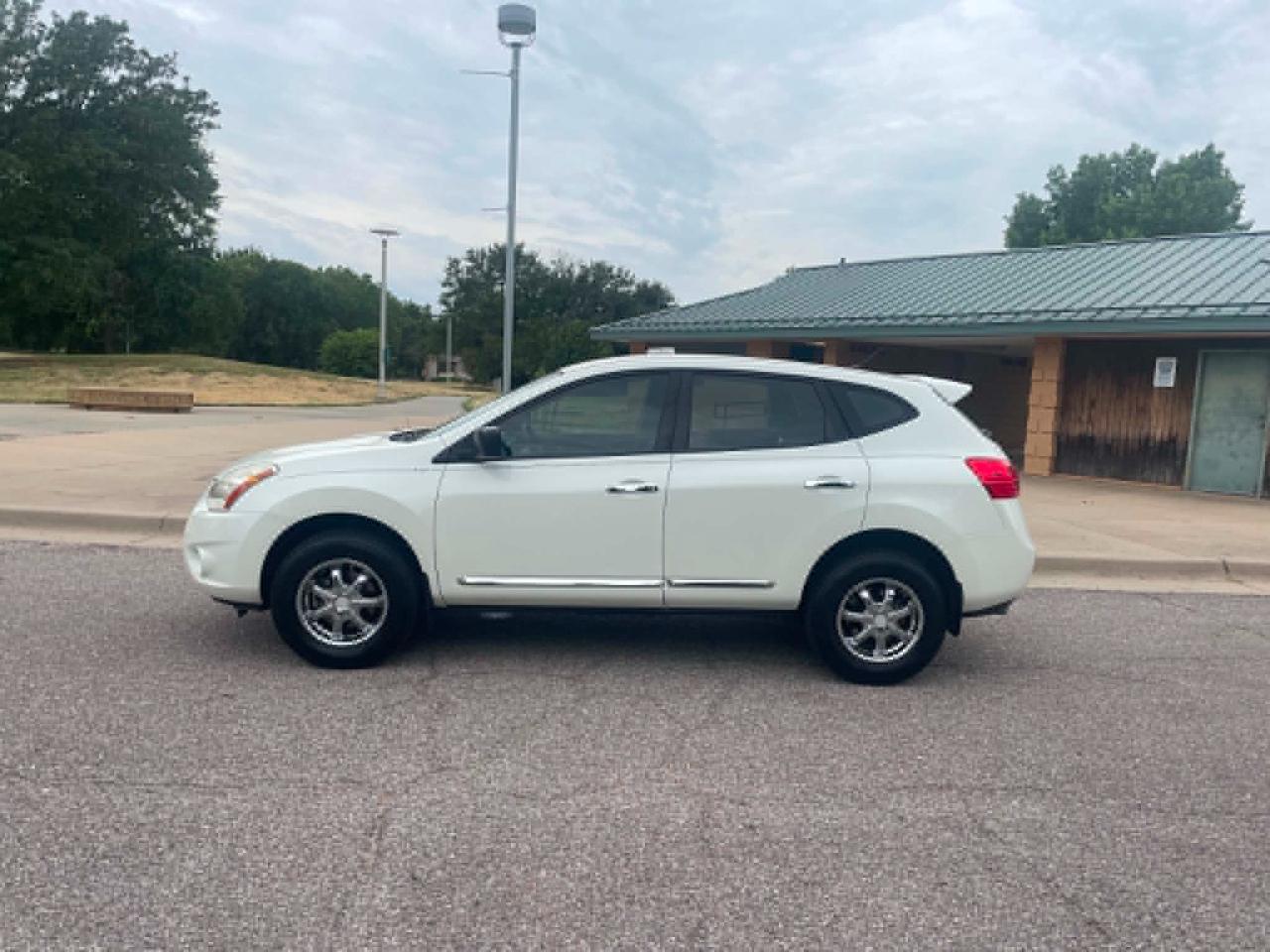 Nissan Rogue S 2WD 2013