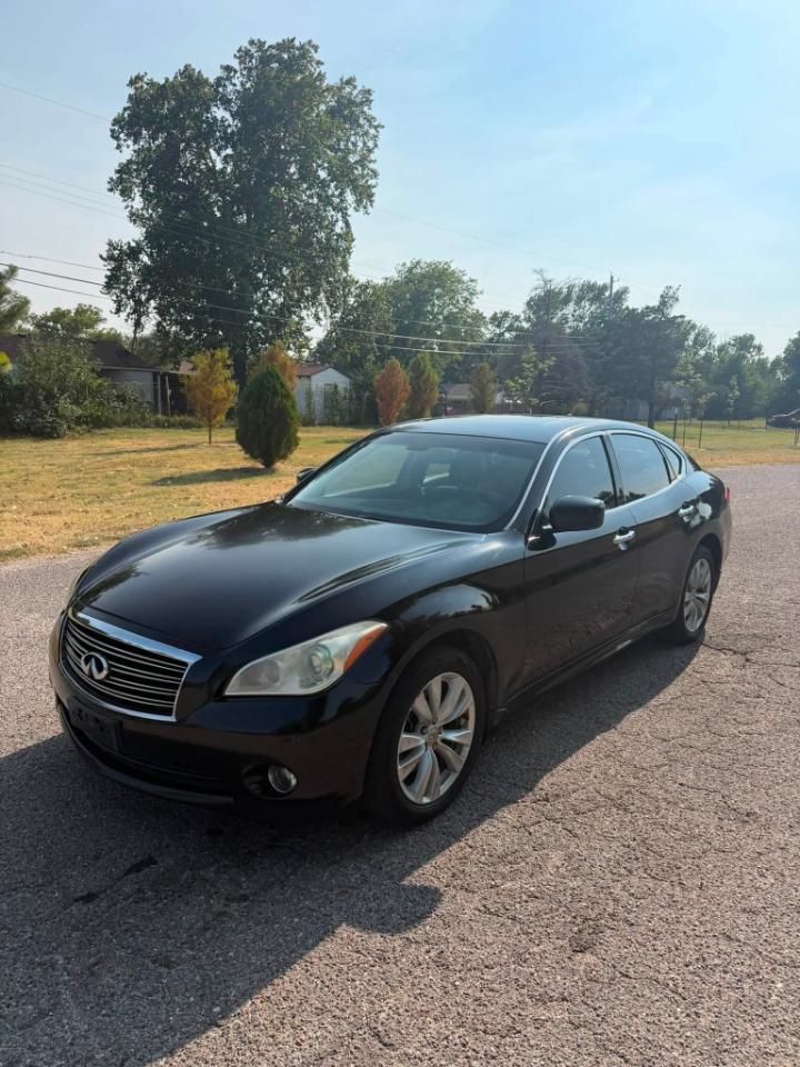 Infiniti M M37x 2011