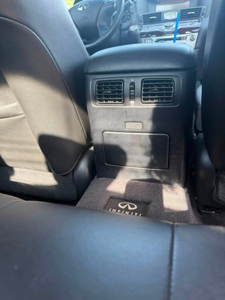 Infiniti M M37x 2011