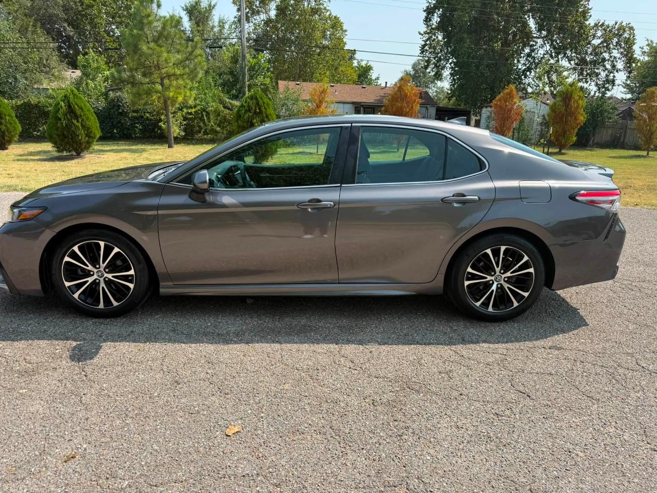 Toyota Camry XLE 2019