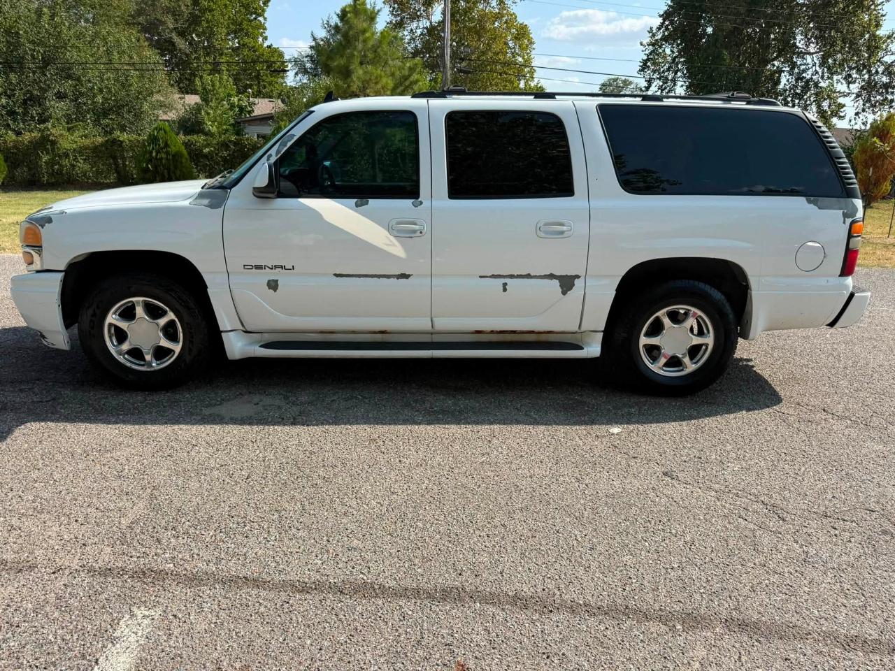 GMC Yukon Denali XL AWD 2006